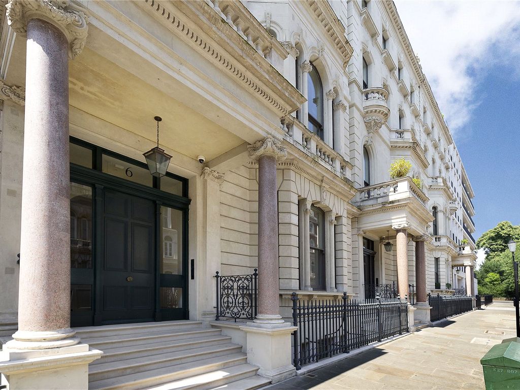 De Vere Gardens London W8  