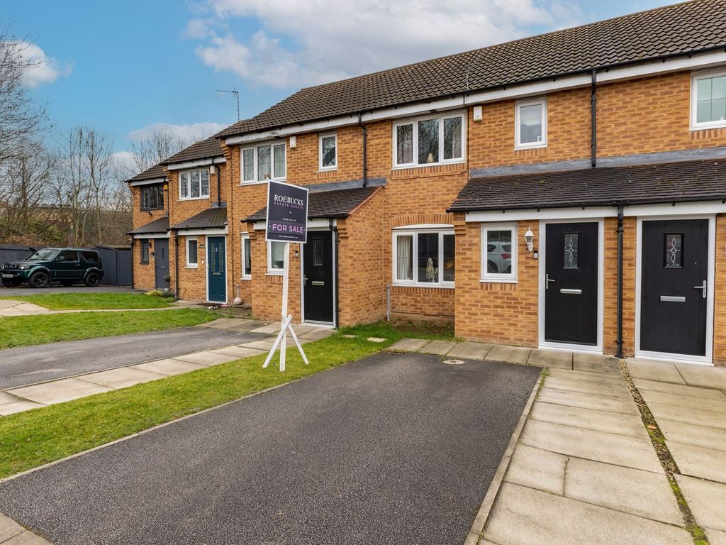 3 bed terraced house for sale in Kingfisher Drive, Wombwell, Barnsley