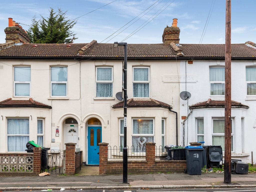 3 bed terraced house for sale in Canterbury Road, Croydon CR0, £375,000