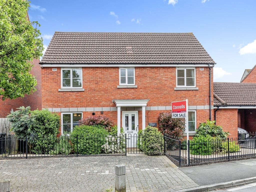 4 bed detached house for sale in Worle Moor Road, WestonSuperMare