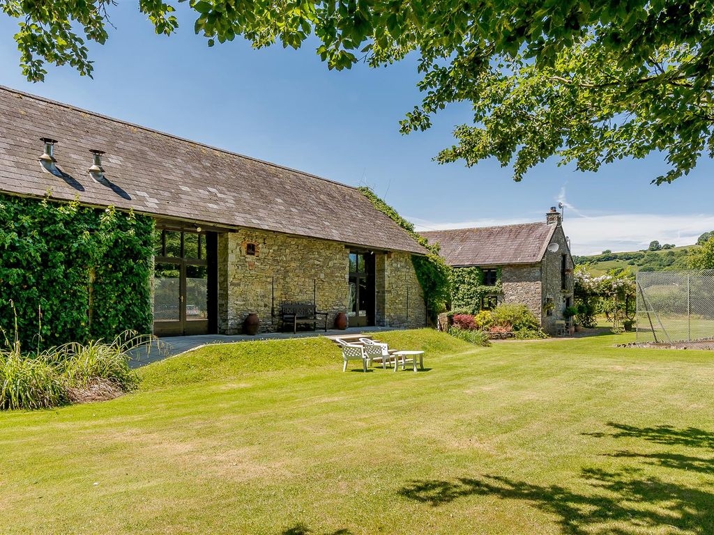 2 bed detached house for sale in Dryslwyn, Carmarthen SA32 Zoopla