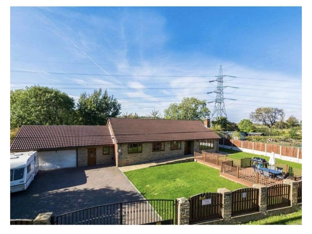 5 bed detached bungalow for sale in Lawns Lane, Carr Gate WF2, £700,000