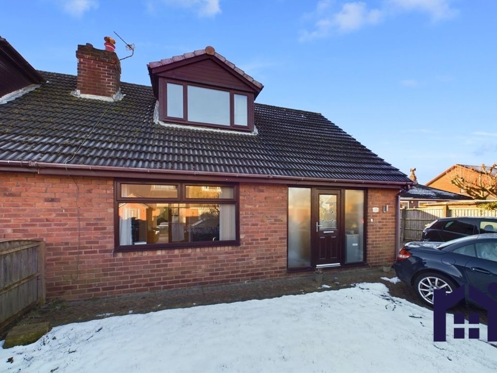 3 bed semidetached house for sale in Hinds Head Avenue, Wrightington