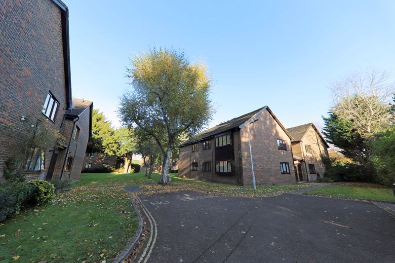 1 bed flat to rent in Pepys Close, Uxbridge UB10 Zoopla