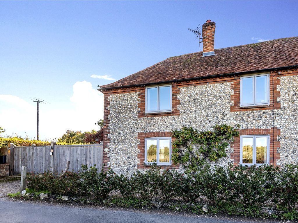 4 bed semidetached house for sale in Moor End Cottages, Frieth, HenleyOnThames