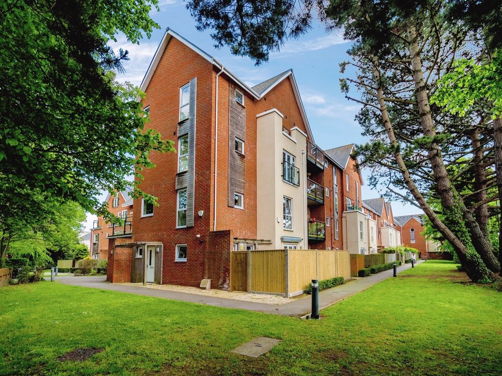 3 bed flat to rent in Archers Road, Shirley, Southampton SO15 Zoopla