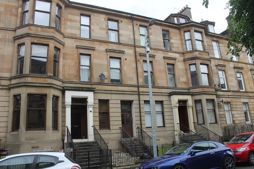 3 bed flat to rent in Roslea Drive, Dennistoun, Glasgow G31 Zoopla