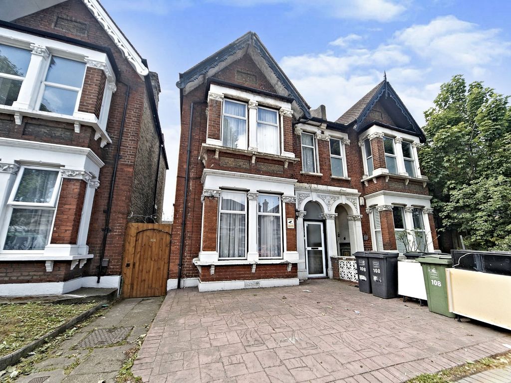3 bed flat to rent in Brownhill Road, London SE6 Zoopla