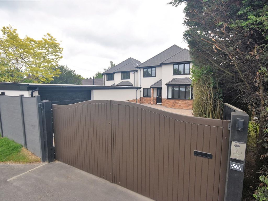 5 bed property for sale in Station Road, Stoke Mandeville, Aylesbury