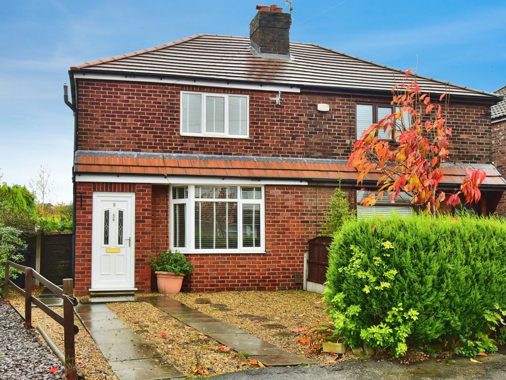 3 bed semidetached house for sale in Walden Crescent, Hazel Grove
