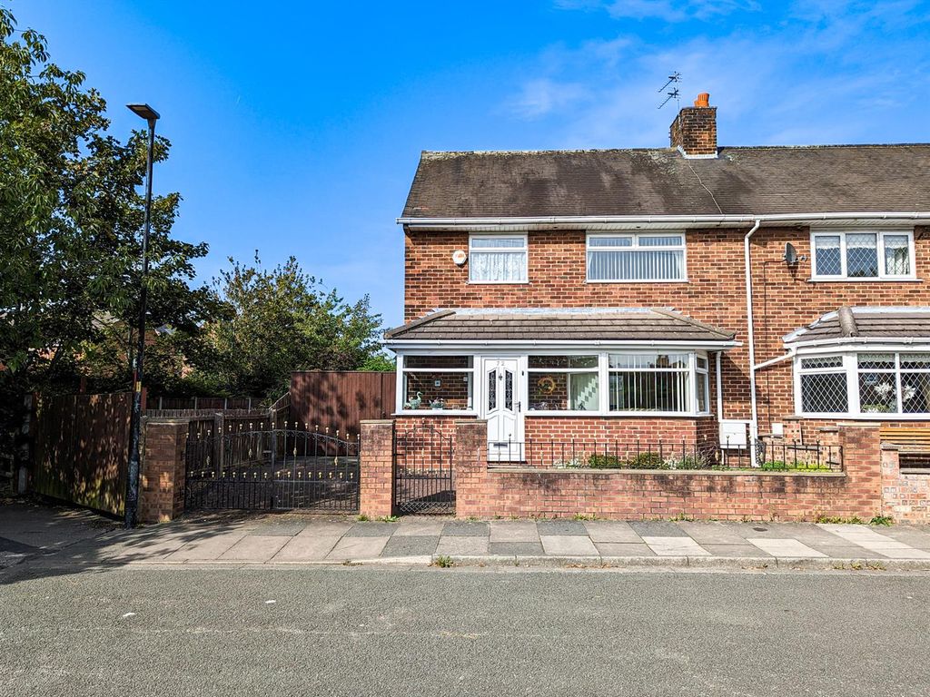 3 bed semidetached house for sale in Brunswick Street, Leigh WN7, £