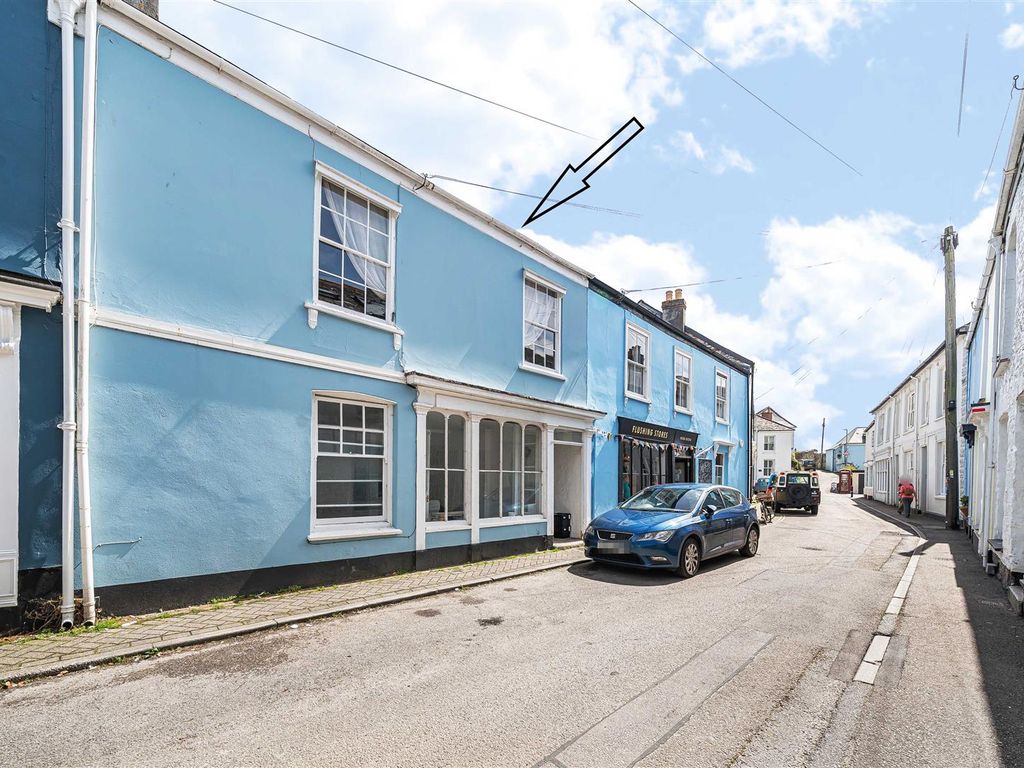 2 bed flat for sale in Trefusis Road, Flushing, Falmouth TR11, £245,000