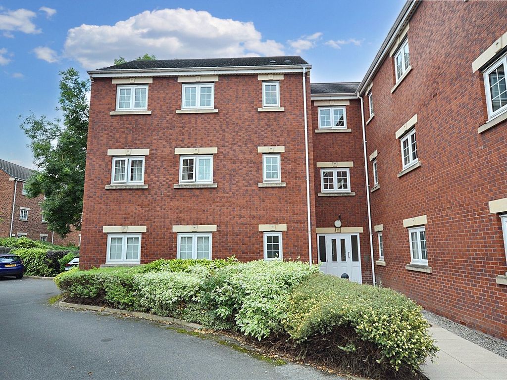 2 bed flat for sale in Castle Lodge Court, Rothwell, Leeds LS26, £