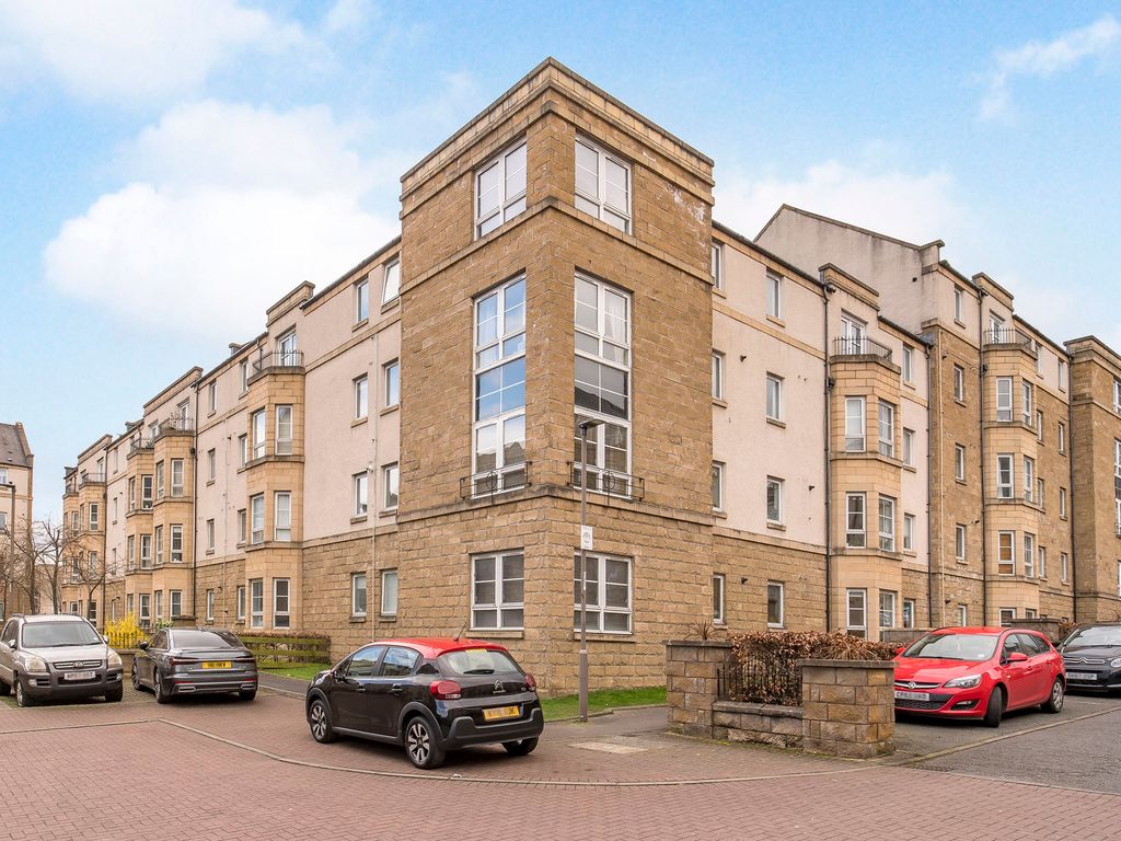 3 bed flat for sale in Dicksonfield, Edinburgh EH7, £275,000 Zoopla