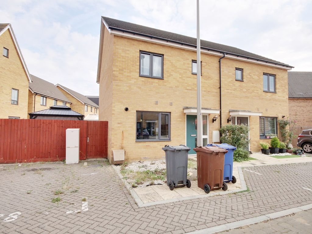 3 bed semidetached house for sale in Bumpstead Mead, Aveley RM15 Zoopla