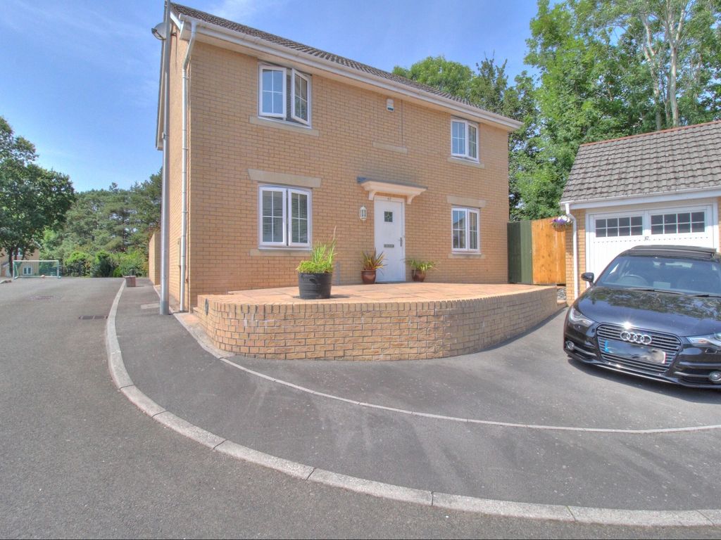 4 bed detached house for sale in Ffordd Brynhyfryd, Old St. Mellons