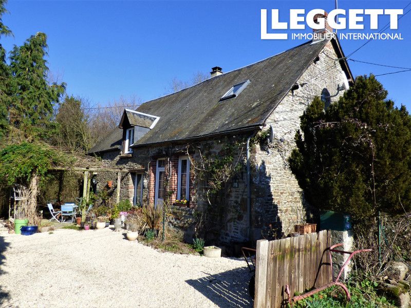 3 bed villa for sale in SaintJulienDuTerroux, Mayenne, Pays De La