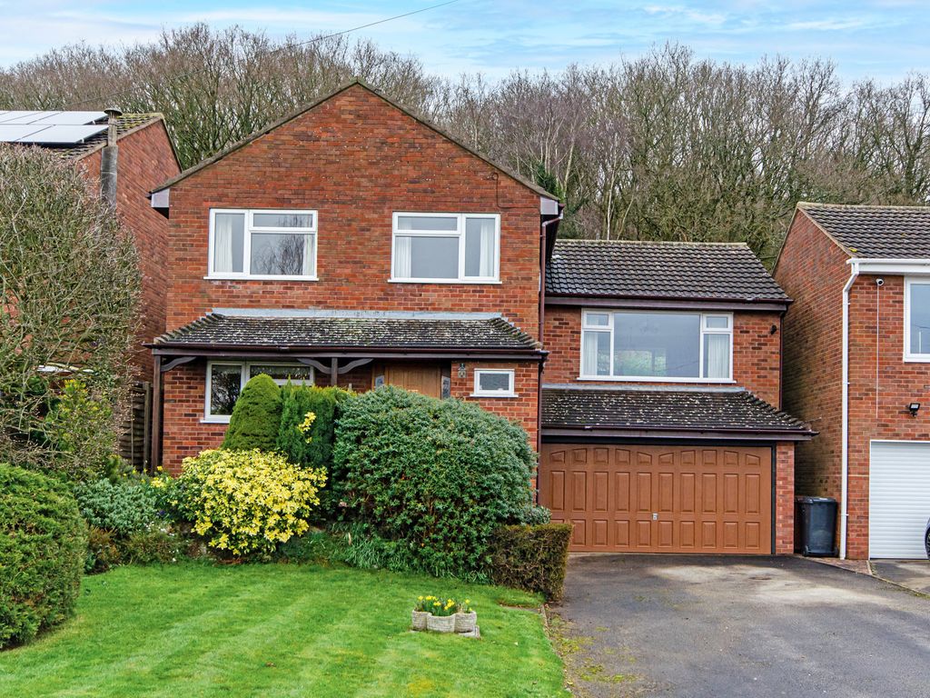 4 bed detached house for sale in Watling Street, Hints, Tamworth B78, £