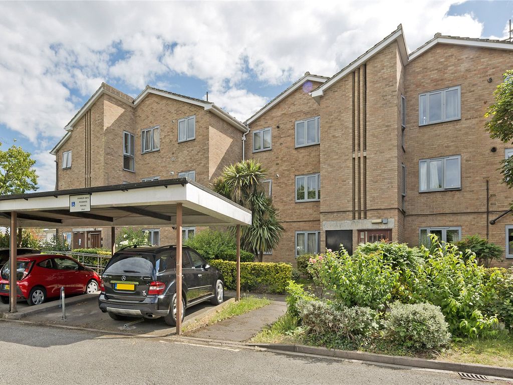 2 bed flat for sale in Avonhurst House, Coverdale Road NW2 Zoopla