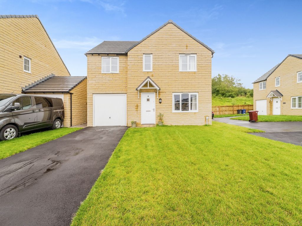 4 bed detached house for sale in Park Gate Close, Hapton, Burnley