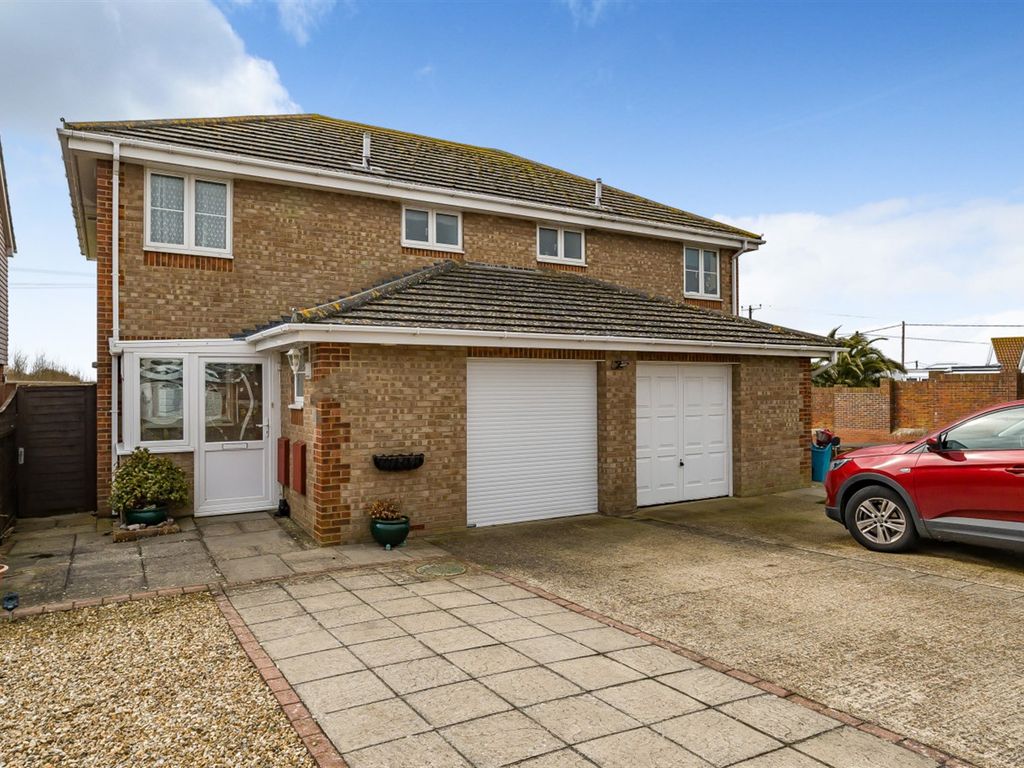 3 bed semidetached house for sale in 4 Blackberry Lane, Selsey, West
