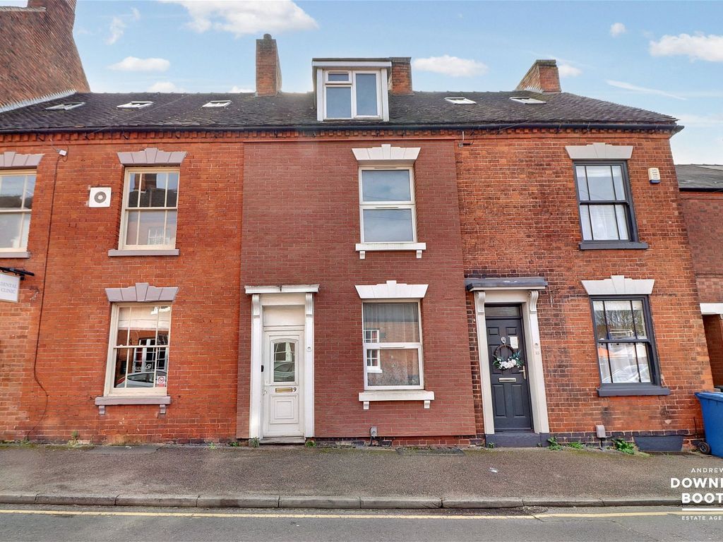 3 bed terraced house for sale in Queen Street, Lichfield WS13, £190,000