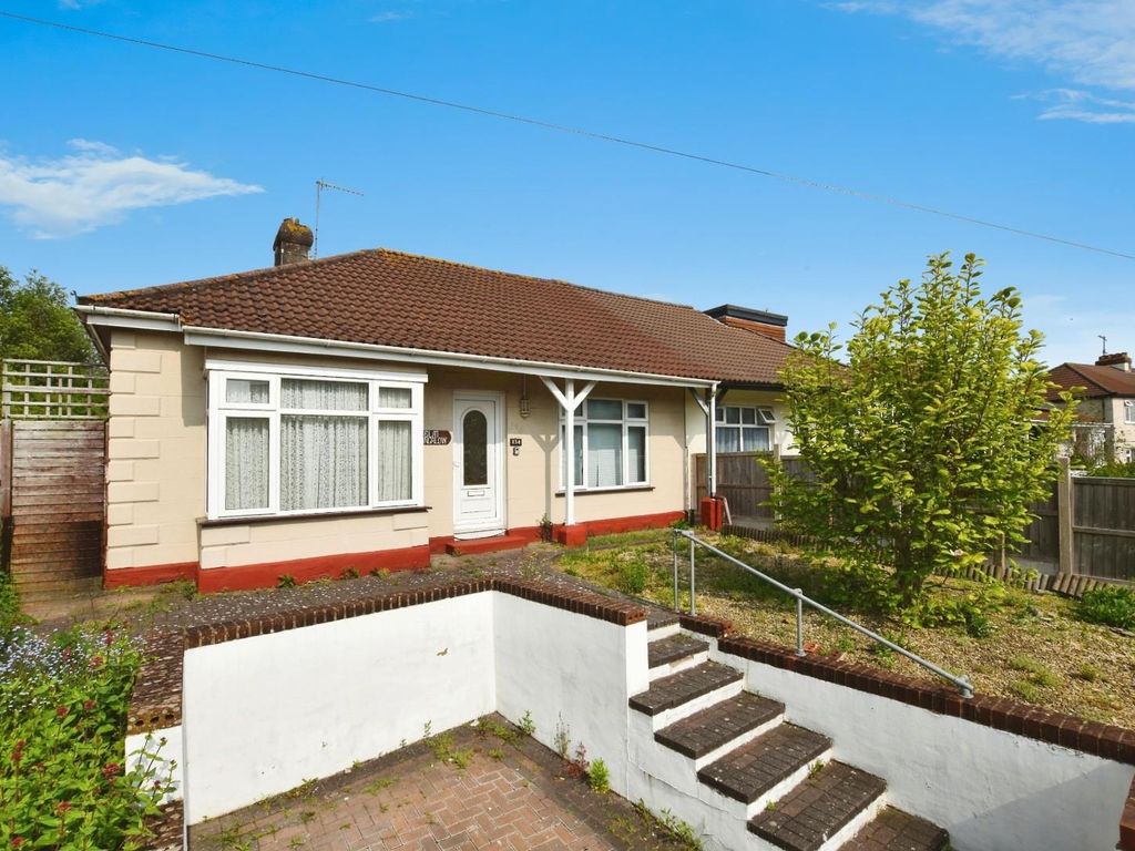 3 bed semidetached bungalow for sale in Church Road, Bristol BS13, £240,000 Zoopla