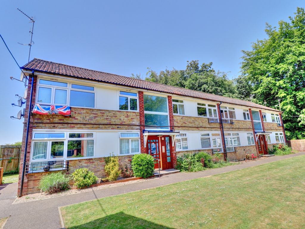 1 bed flat to rent in Shelburne Court, High Buckinghamshire