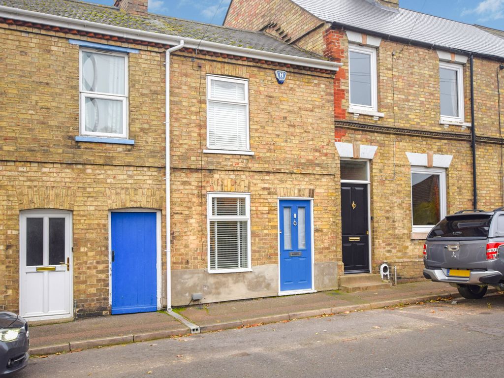 3 bed terraced house for sale in East Street, Huntingdon PE29, £250,000