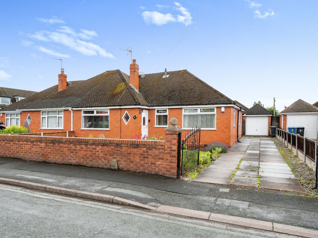 3 bed bungalow for sale in Honiton Way, Penketh, Warrington, Cheshire