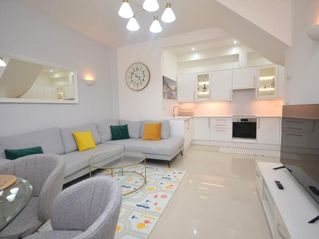 3 bed property for sale in Hatherley Road, Reading RG1, £330,000 Zoopla