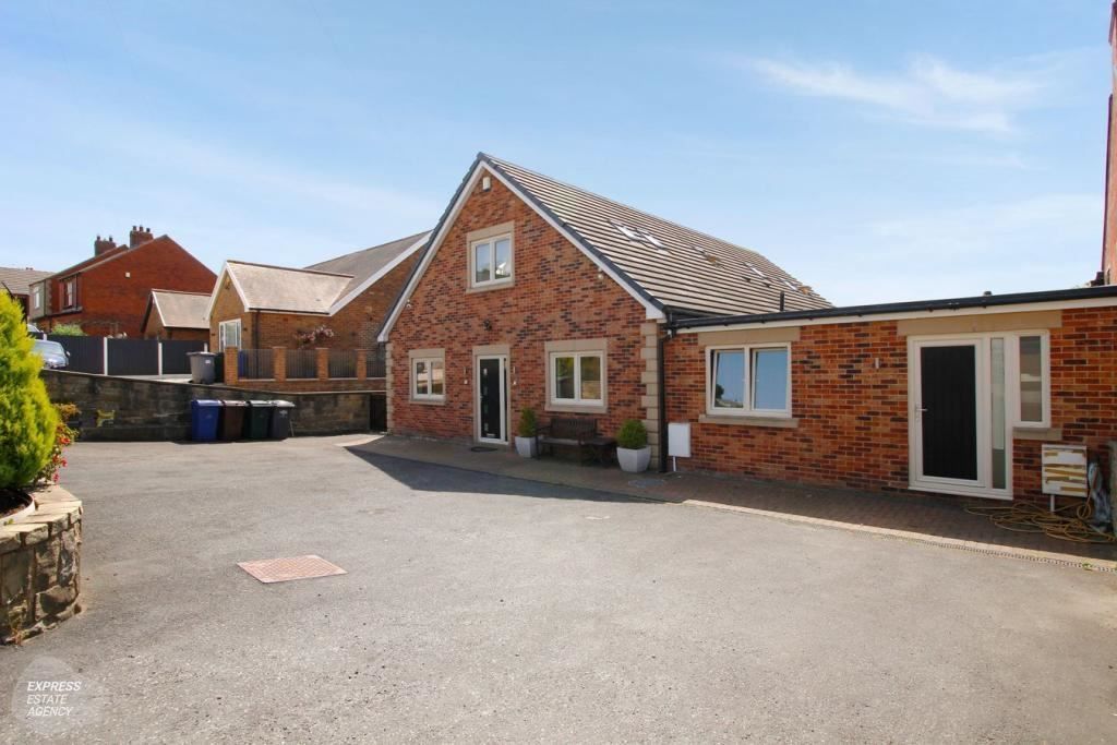 6 bed detached house for sale in New Road, Darton, Barnsley S75 Zoopla