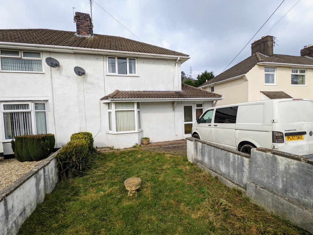 3 bed semidetached house to rent in Tyle Teg, Burry Port