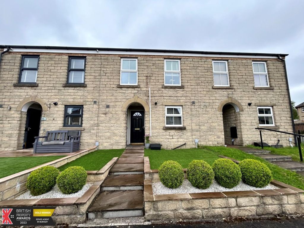 3 bed terraced house for sale in Arundel Close, Burnley BB12, £174,950