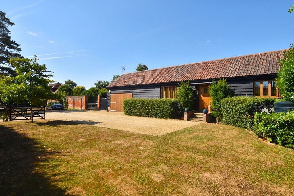 5 bed barn conversion to rent in Canfield Road, Takeley, Stortford CM22 Zoopla