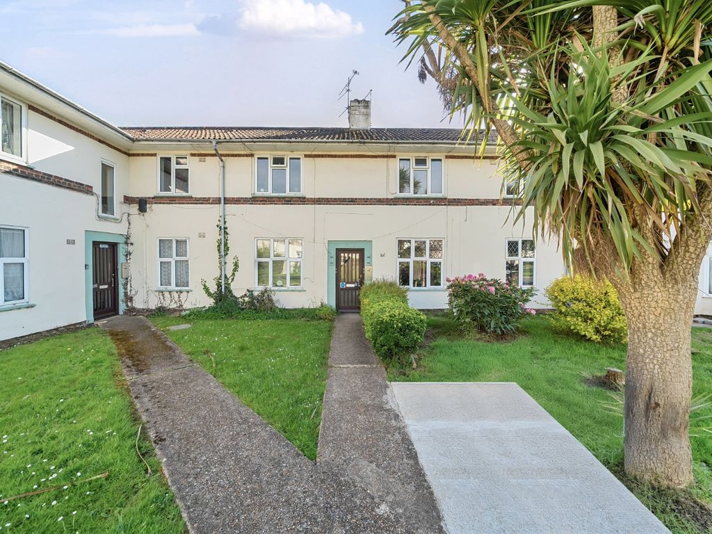 1 bed flat for sale in Walnut Avenue, Southampton, Hampshire SO18, £