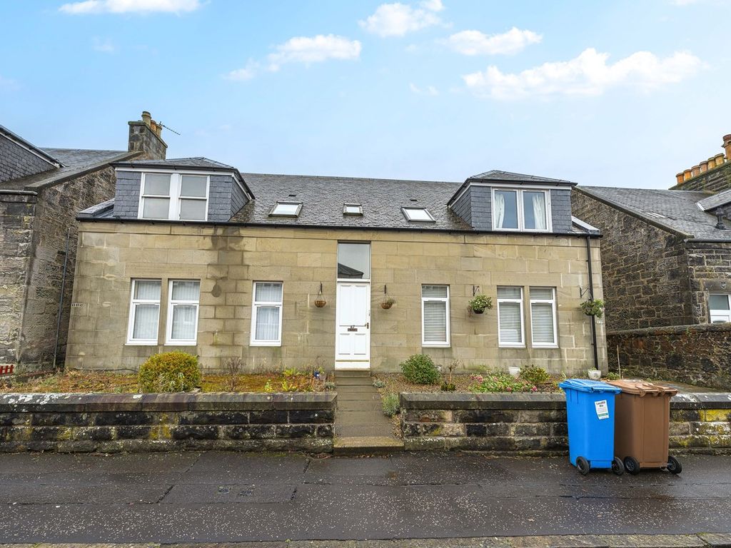 2 bed flat for sale in Dewar Street, Dunfermline KY12, £125,000 Zoopla