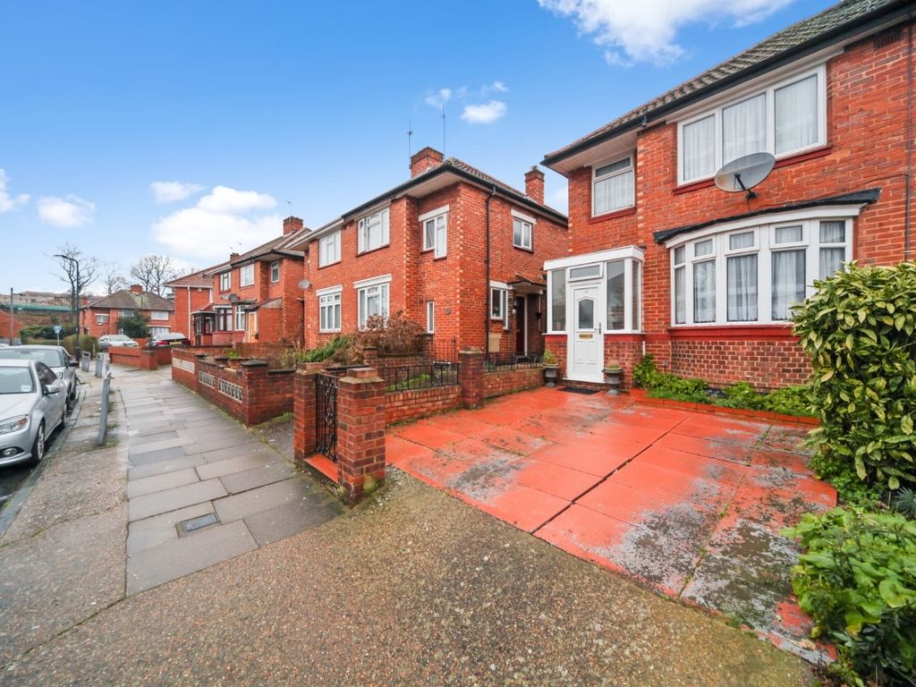 3 bed semidetached house for sale in Carlyon Road, Wembley HA0 Zoopla