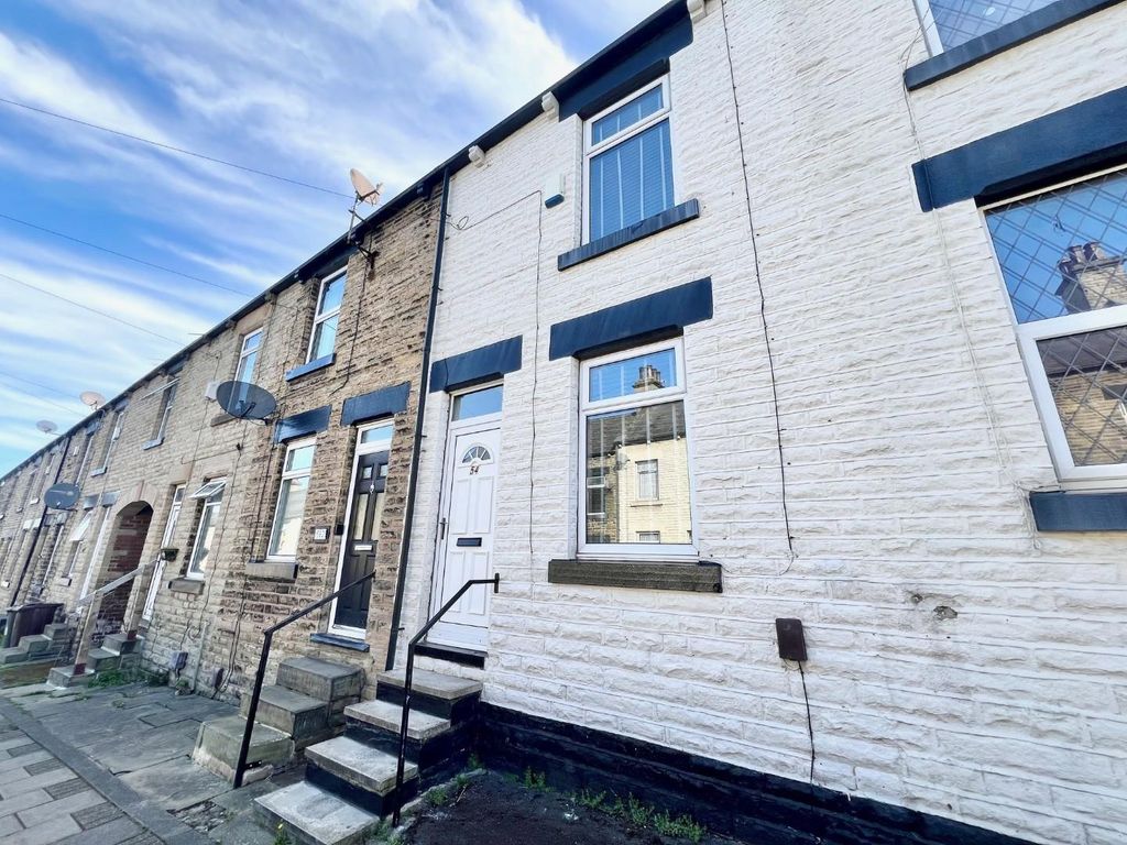 2 bed terraced house to rent in St. Road, Barnsley S70, £750