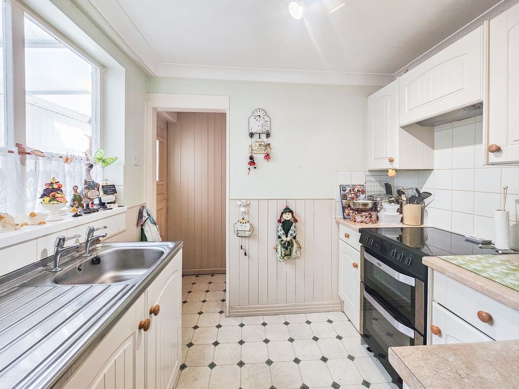 2 bed terraced house for sale in Henry Street, Barnsley S73, £90,000