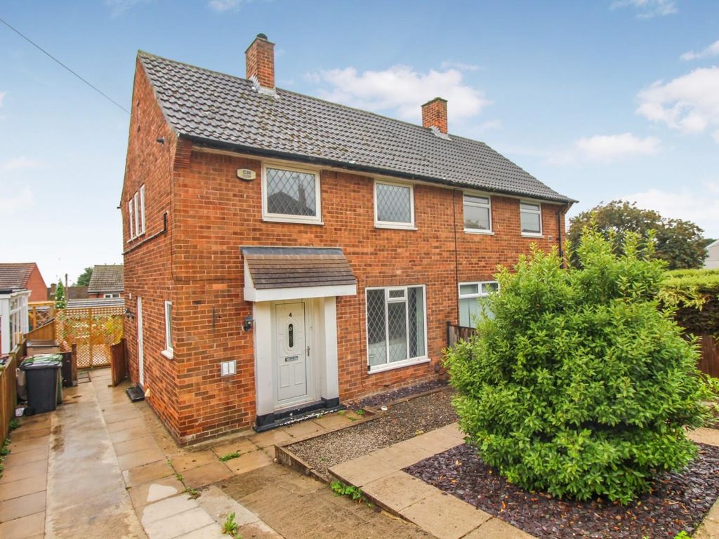 2 bed semidetached house for sale in Bedford Close, Leeds LS16, £