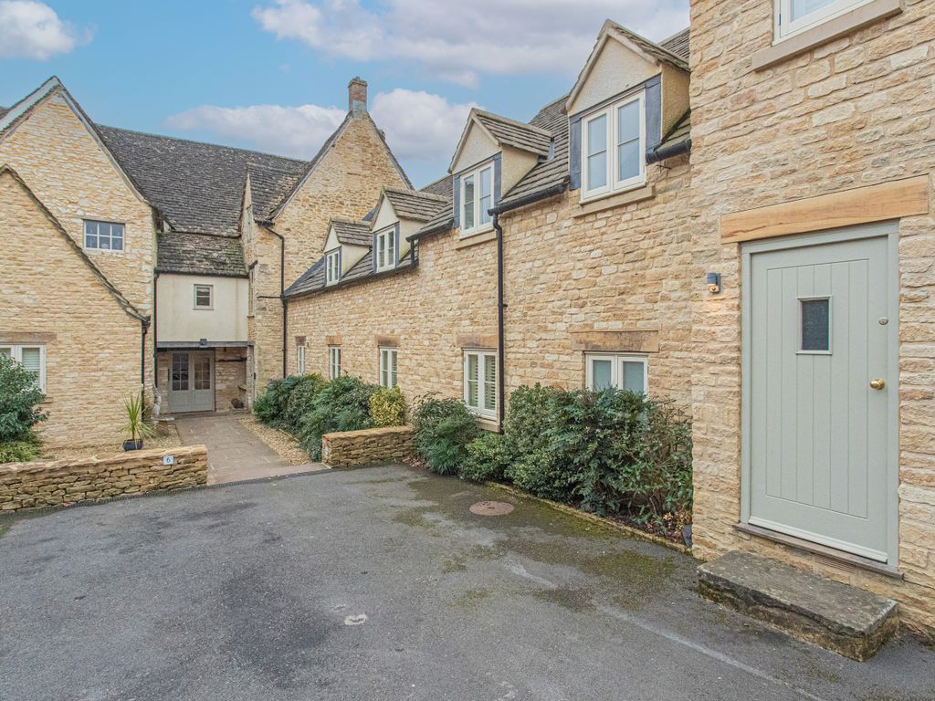 2 bed flat for sale in The Chipping, Tetbury GL8 Zoopla