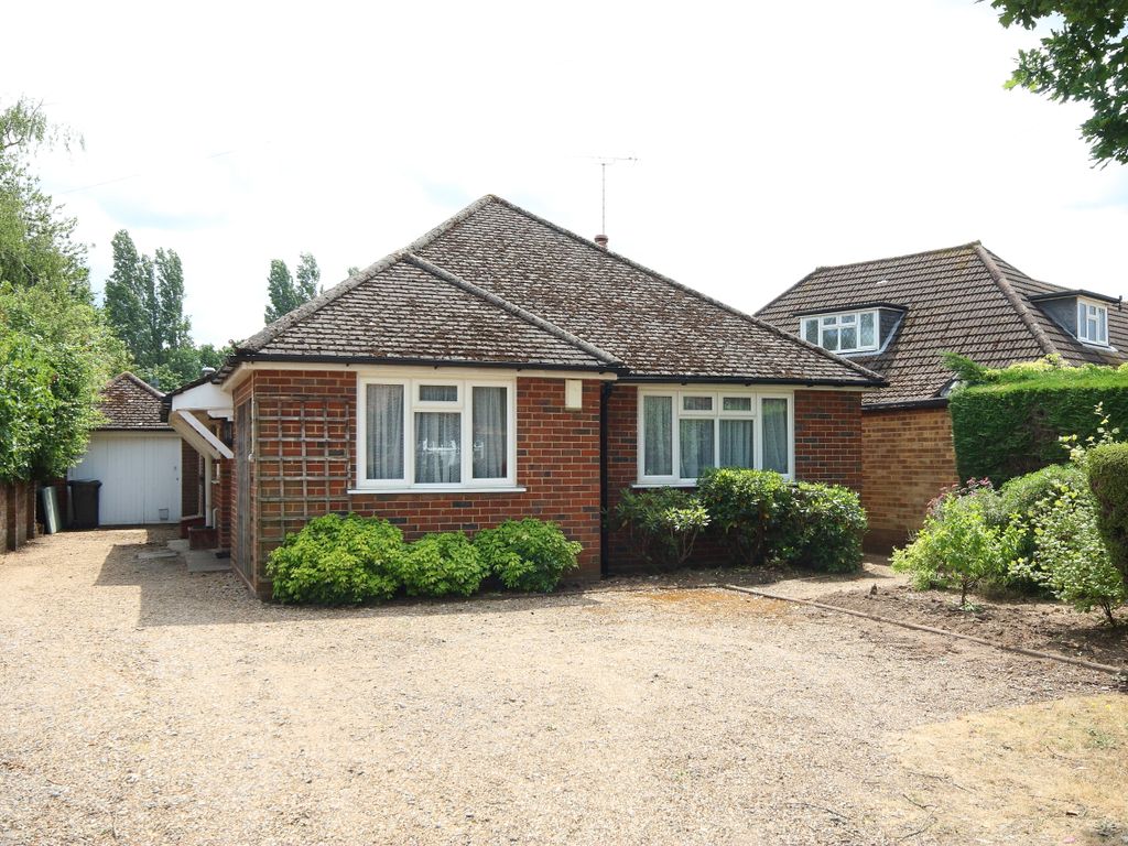 3 bed detached house for sale in Send Hill, Send, Woking GU23 Zoopla