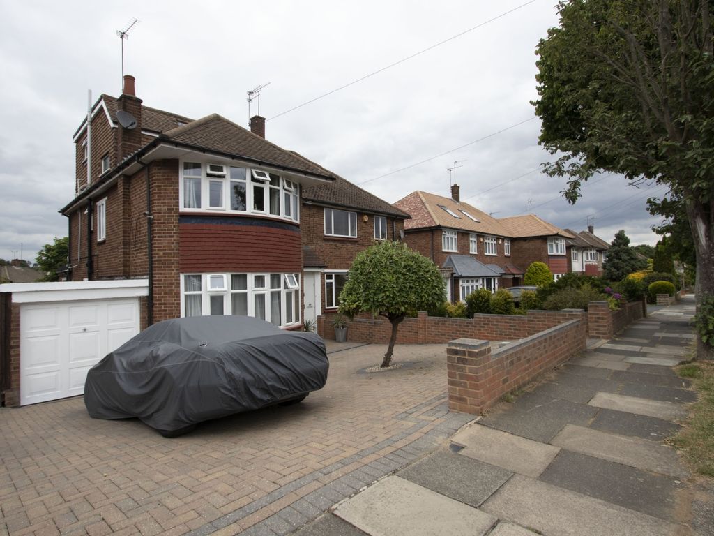 South Lodge Drive Southgate London The Metropolis8 N14