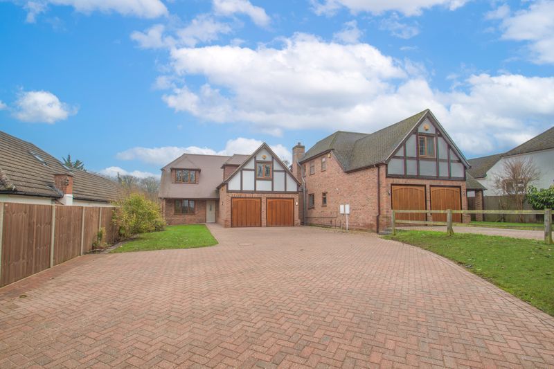 5 bed detached house to rent in Gorsewood Road, Hartley, Longfield DA3