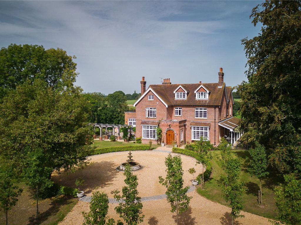 7 bed detached house for sale in Mincingfield Lane, Durley, Southampton