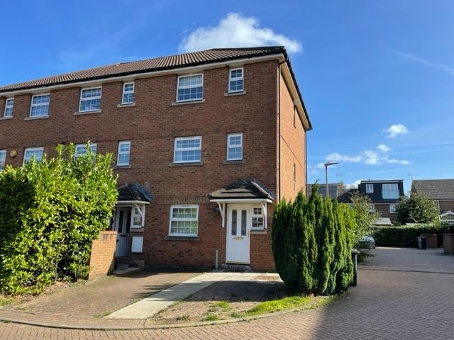 Kensington Way, Borehamwood WD6  