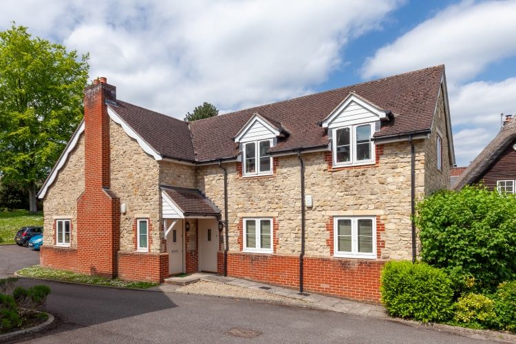 1 bed flat to rent in Kennington Road, Kennington, Oxford OX1, £1,150