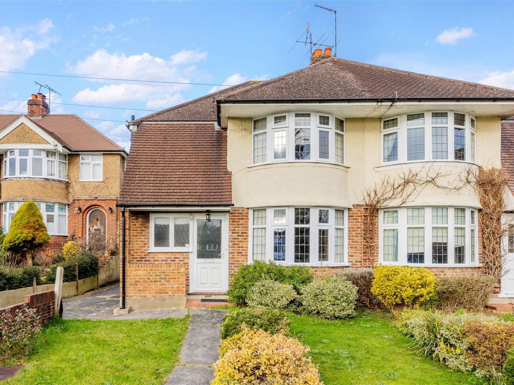 3 bed semidetached house for sale in Broadhurst Gardens, Reigate RH2