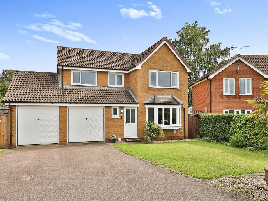 4 bed detached house for sale in Chestnut Road, Scarning, Dereham NR19, £400,000 Zoopla